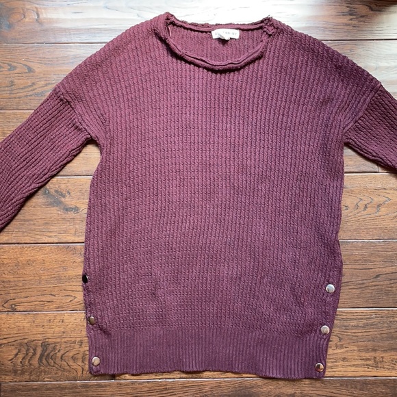 Artisan NY maroon distressed neckline button side - Picture 3 of 10